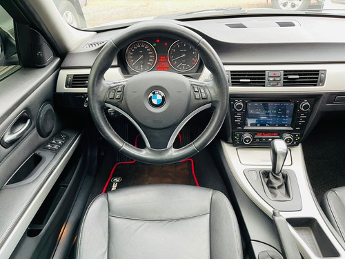 Imagem 14 de 15 de Bmw 325i Prata 2011