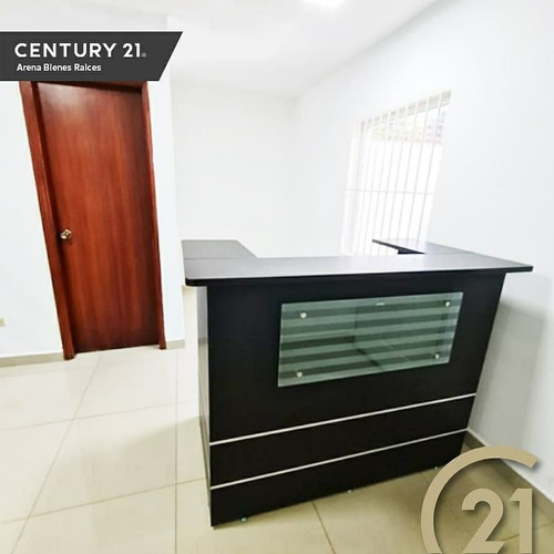Imagen 5 de 10 de En Venta Casa De Uso Comercial. Local Oficina En Lecheria