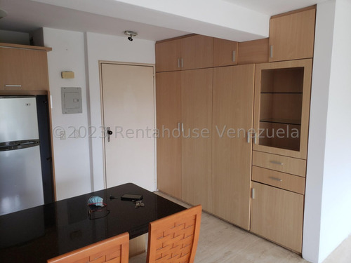 Si Te Piensas Retirar O Tienes Un Familiar En Esa Condición Y Quires Llevar Y Mantener Una Extraordinaria Calidad De Vida?. La Tienes En Caracas . Inclusive Como Inversión. Está En Las Marias
