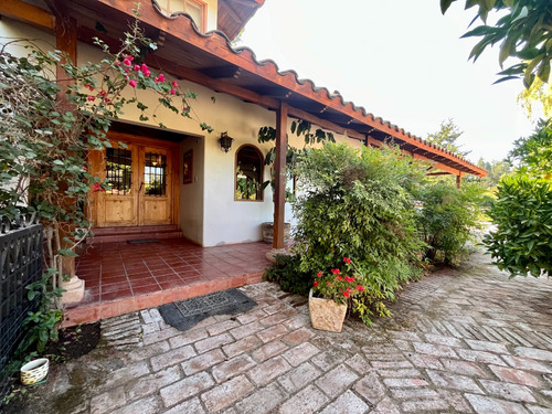 Parcela De 2,1 Has Con Casa Patronal En Los Guindos