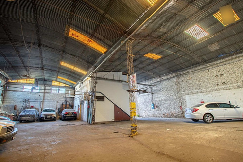 Imagen 3 de 21 de Vende · Galpón/deposito Sobre Calle Avellaneda 500