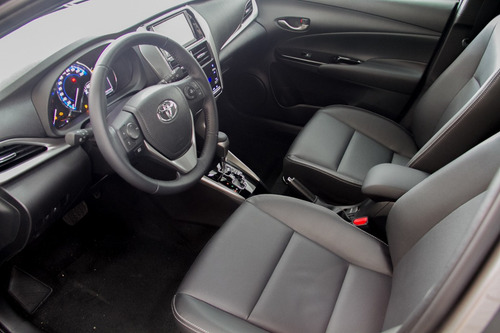 Toyota Yaris Hatch 1.5 Xs Connect Cvt (flex)