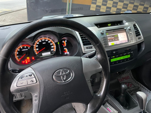 Toyota Hilux CD SRV D4-D 4x4 3.0 TDI Diesel Aut