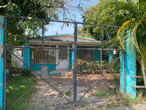 Renta Casa 2 Hab Amplio Jardin Col. Ruiz Cortinez Tuxpan Ver.
