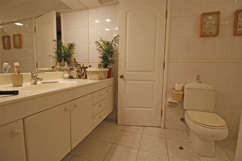 Casa En Venta De 7 Dorm. En Lo Barnechea