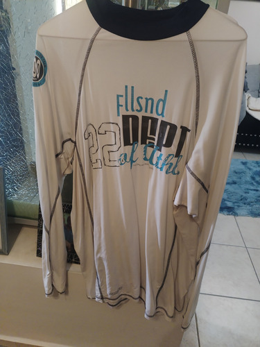 Playera Para Nadar Con Protección Uv (Usado)