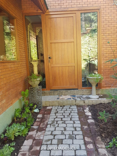 Casa En Venta De 5 Dormitorios En El Arrayán