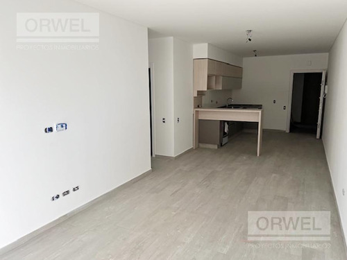 Imagen 10 de 28 de Venta Esquinero - 3 Ambientes - 2 Baños - Cochera Opcional