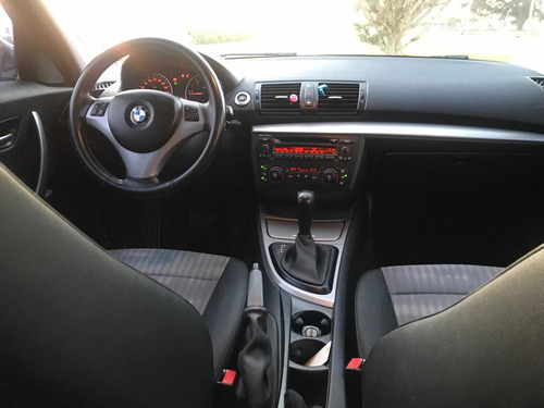 Imagen 4 de 9 de Bmw Serie 1 2.0 120d Active Stept 2005
