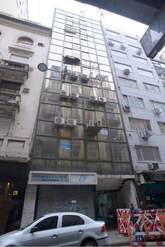 Imagen 14 de 14 de Amplia Oficina Muy Bien Ubicada, Con Dos Baños. Al Frente