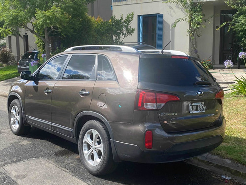 Kia Sorento 2.4 Ex 4x2 6at 2014