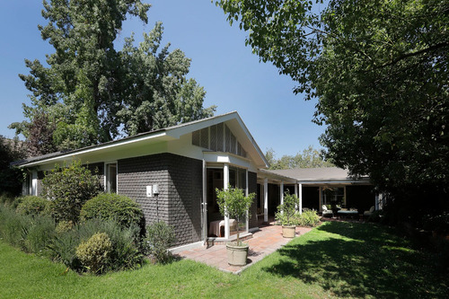 Maravillosa Casa Estilo Ingles En El Golf A Pasos Colegios
