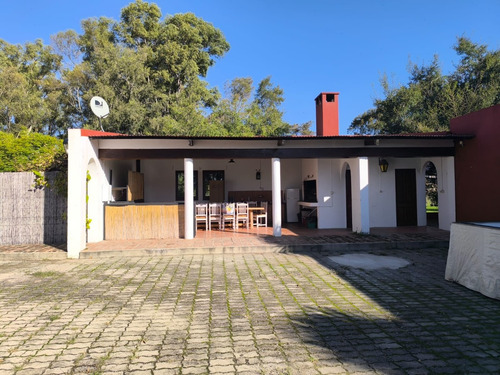 Venta Y Alquiler De Hermosa Chacra De 3 Dormitorios Con 3 Has Sobre Ruta 21
