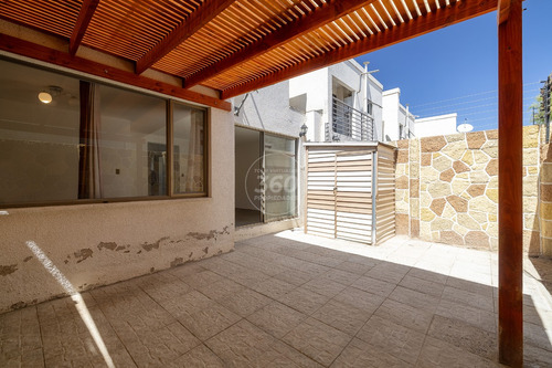 Villa Alemana, Casa Familiar De 3d Y 3b 2 Estacionamientos
