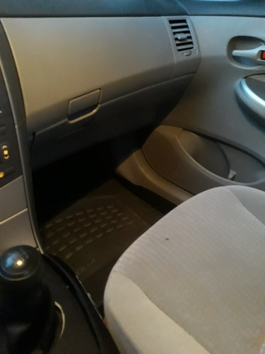 Imagen 12 de 13 de Toyota Corolla 1.8 Xei Mt 2009