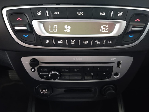 Renault Fluence 2.0 Dynamique 16v Flex 4p Automático