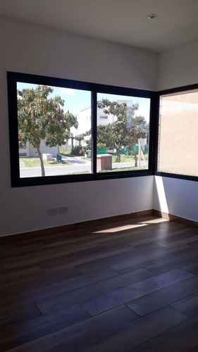 Imagen 8 de 11 de Casa En Venta En Santa Elena - Pilar Del Este