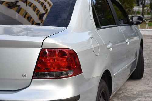 Volkswagen Voyage 2010 1.6 Vht Trend Total Flex 4p
