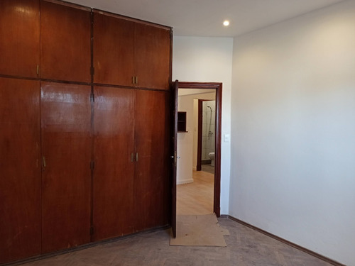 Imagen 5 de 19 de Alquiler Apartamento De 2 Dormitorios Y Parrillero Malvin