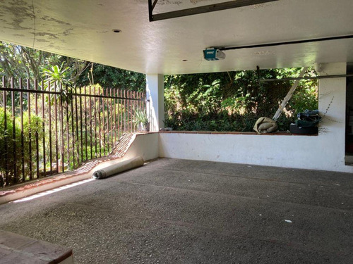 Casa En Privada En Palmira Tinguindin, Cuernavaca, Morelos - Crb-1194-cp