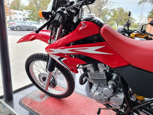 Imagen 4 de 25 de Honda Xr 250 Tornado 0km 2023 Rojo- Retira Ya!!! Power Bikes