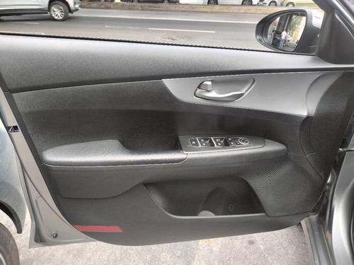 Kia Forte 2.0 L At