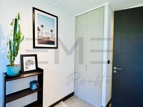 Oportunidad Amoblado En Arriendo De 2 Dorm. En Las Condes