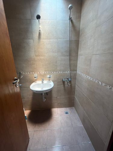 Duplex De 3 Ambientes Con Patio En Lomas Del Mirador