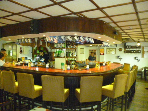Francisco Rojas Norscia Rentahouse, Vende Local Comercial A Pie De Calle En Pleno Centro De Barquisimeto, Ideal Para Almacen O Tienda, 2 3 - 1 6 5 9 , Invierte Ahora Con Rentahouse, Ubicacion Ideal!!