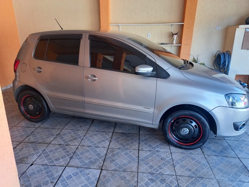 Imagem 4 de 15 de Volkswagen Fox 2012 1.0 Vht Trend Total Flex 5p