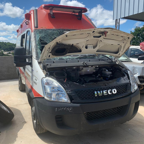 Imagem 2 de 11 de Sucata De Iveco Daily 2019 Pra Retirar Peças