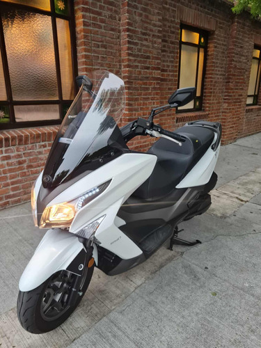 Kymco X-town 250i