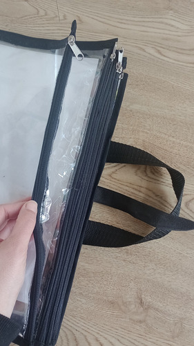 Carpeta Organizadora Oficio C/ 10 Folios Plásticos C/ Cierre Animales Beige