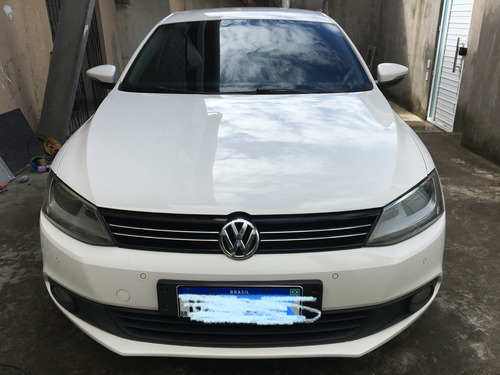 Volkswagen Jetta 2.0 Comfortline Flex 4p Automática