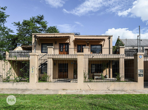 Casa 1 Dormitorio-j.j Paso 8400-rosario Fisherton | Venta