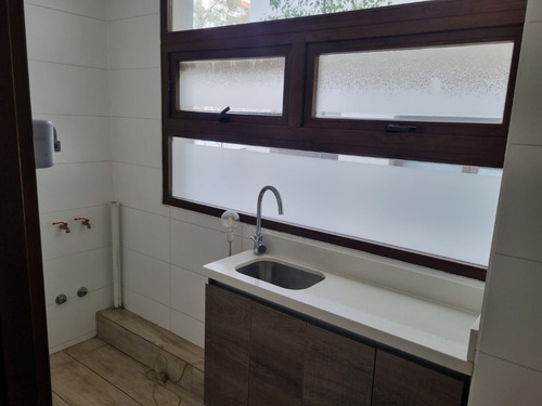 Estupendo Con Jardín, Loft En Subsuelo Pasos Mall Portal