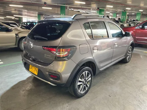Renault Stepway 1.6 Intens