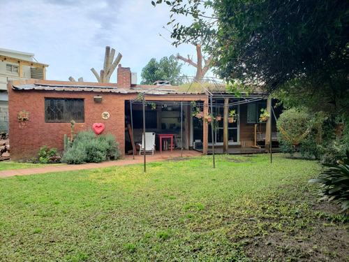 Venta De Casa En San José De Carrasco Sur 4 Dorm + Apto