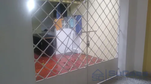 Casa Comercial Muy Amplia Con Excelente Ubicación Cod. 33578