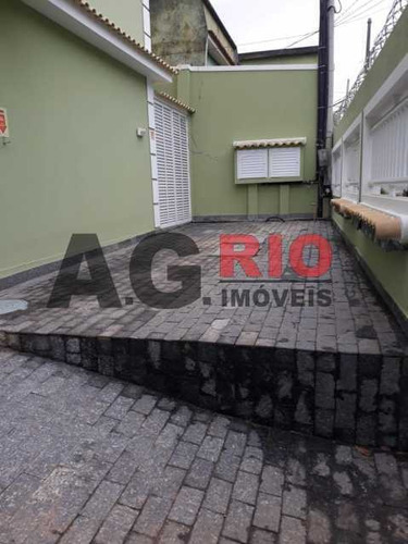 Casa Em Condomínio-à Venda-praça Seca-rio De Janeiro - Vvcn10005
