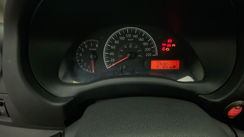 Nissan Versa 1.6 Advance