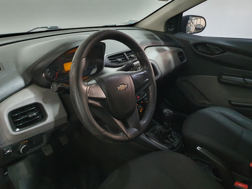 Imagen 10 de 15 de Chevrolet Onix 1,4 Joy Ls + Lv Nafta Manual 5p 2017 Vl