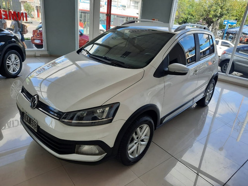 Volkswagen Crossfox Highline 1.6 16v Mt 2015 77.000 Km. Blco