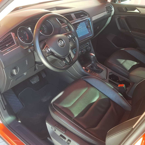 Imagen 9 de 15 de Volkswagen Tiguan R-line 1.4 Turbo