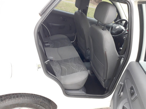 Imagen 5 de 13 de Fiat Palio 2016 13 Mil Km