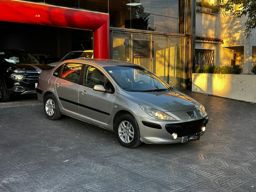 Peugeot 307 2.0 Sedan Hdi Xs 110cv