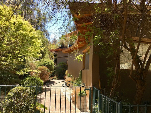 Bella Casa, Luminosa, Lindos Jardines Piscina Y Quincho.