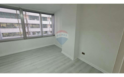 Recién Remodelada P. Ahumada: Ideal Profesionales