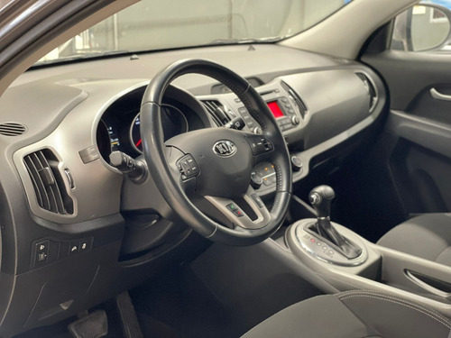 Imagen 10 de 19 de Kia Sportage 2.0 Ex At