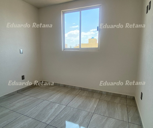 Amplia Casa En Pachuca, 132 M² De Construcción Y Vestidor En Recámara Principal
